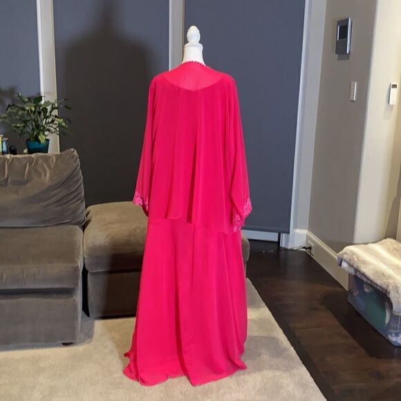 Women’s Pink Plus Sized Formal Party Dress with Matching Jacket Size 24 - Picture 5 of 11